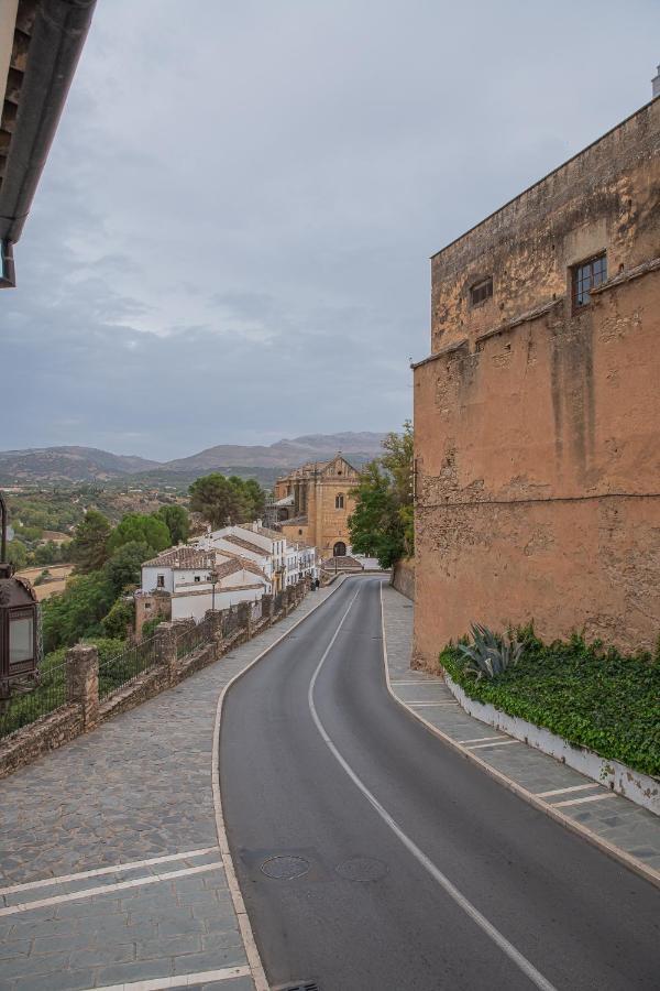 El Pensamiento Duplex Apartment Ronda Luaran gambar