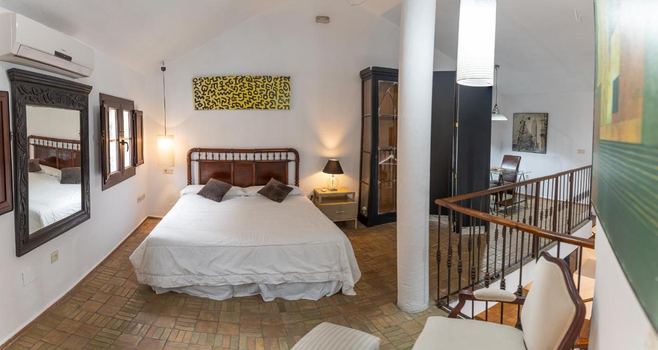 El Pensamiento Duplex Apartment Ronda Luaran gambar